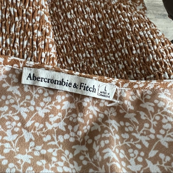 Abercrombie & Fitch Front Knot Long Sleeve Blouse w/ Floral Detail - Picture 6 of 6